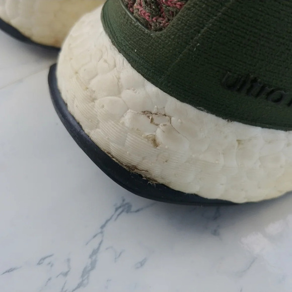 Women’s Adidas Ultra Boost 4.0 Running Shoes 8.5 - Picture 4 of 8